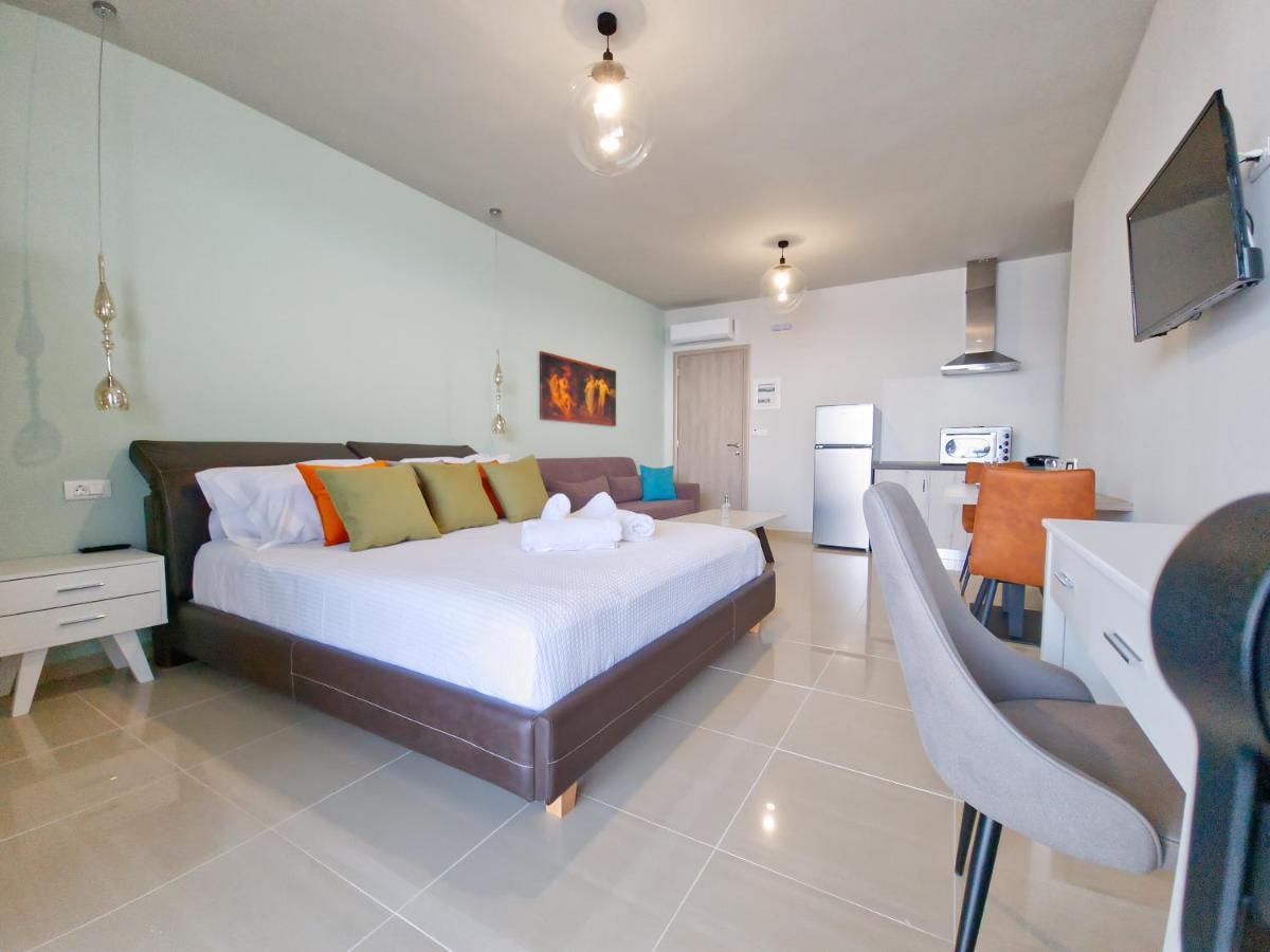 Epipleon Luxury Suites -105- Δωμάτιο 35Τμ Με Βεράντα 35Τμ Μπροστά Στη Θάλασσα Nafpaktos Eksteriør billede